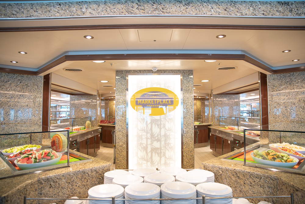  環球美食自助餐廳  
