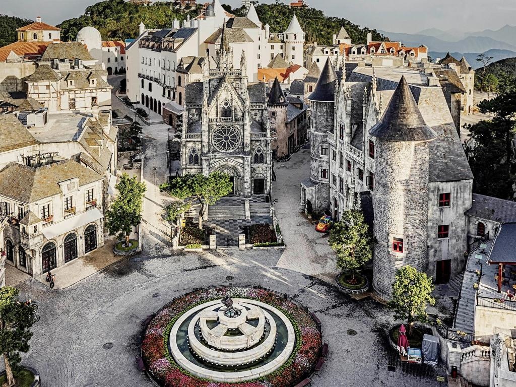 Mercure Banahills French Village Hotel