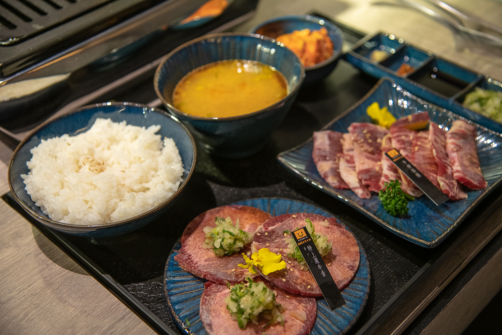 牛舌、牛橫膈雙拼套餐