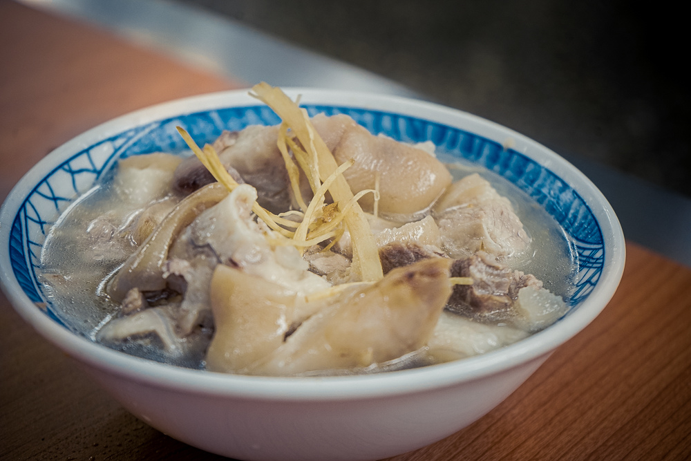 許仔豬腳麵線