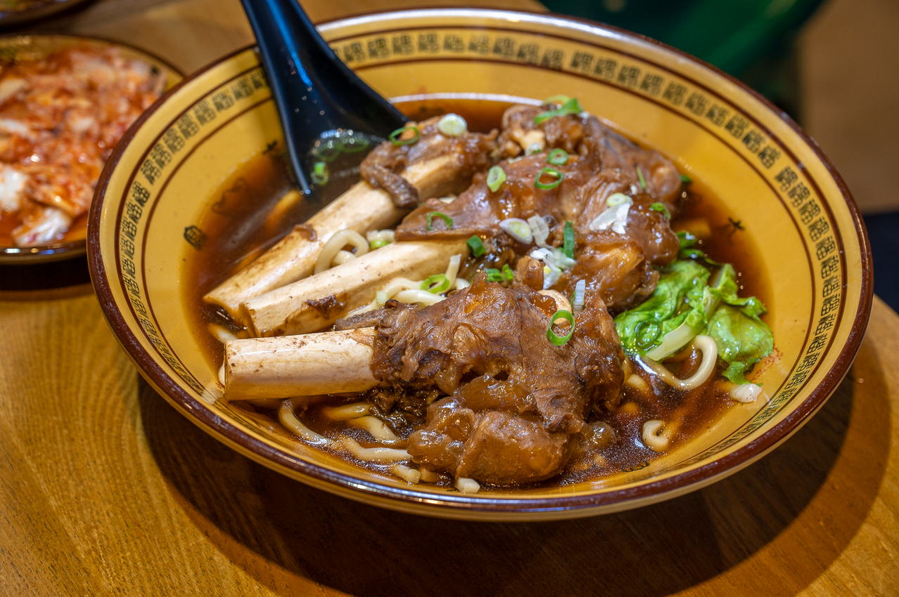 花蓮美食推薦 六里屯麵食專家