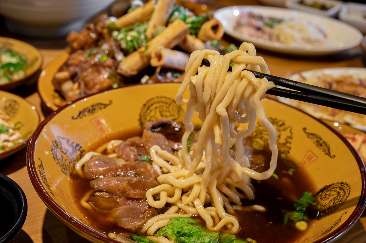 花蓮美食推薦 六里屯麵食專家 