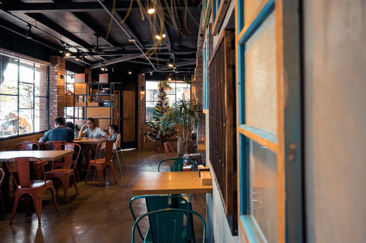 六里屯麵食專家 美崙旗艦店