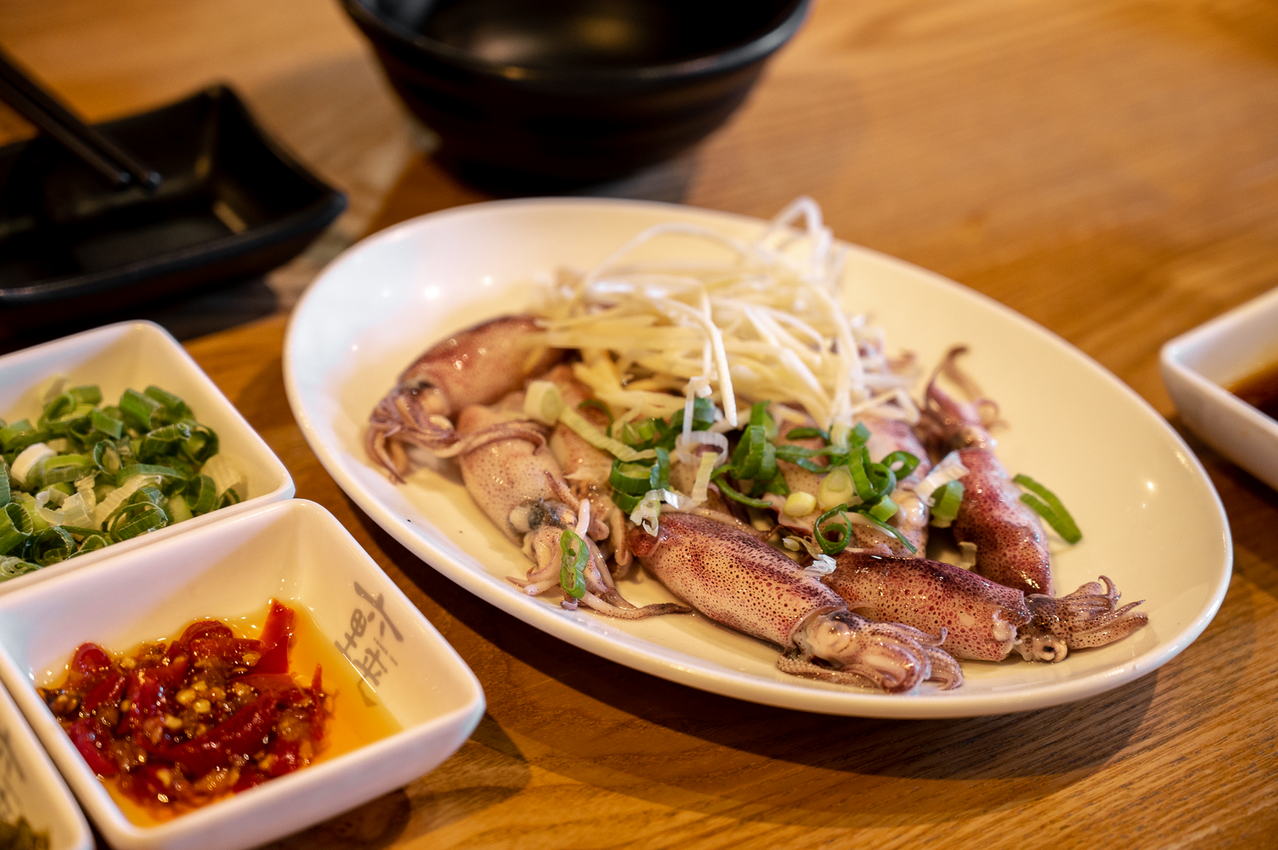 六里屯麵食專家 小卷