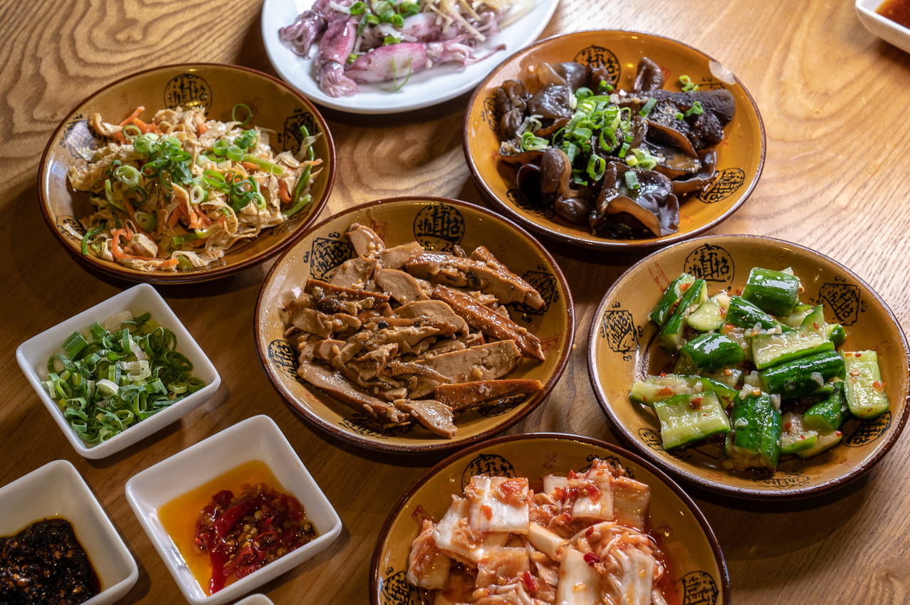 六里屯麵食專家 小菜