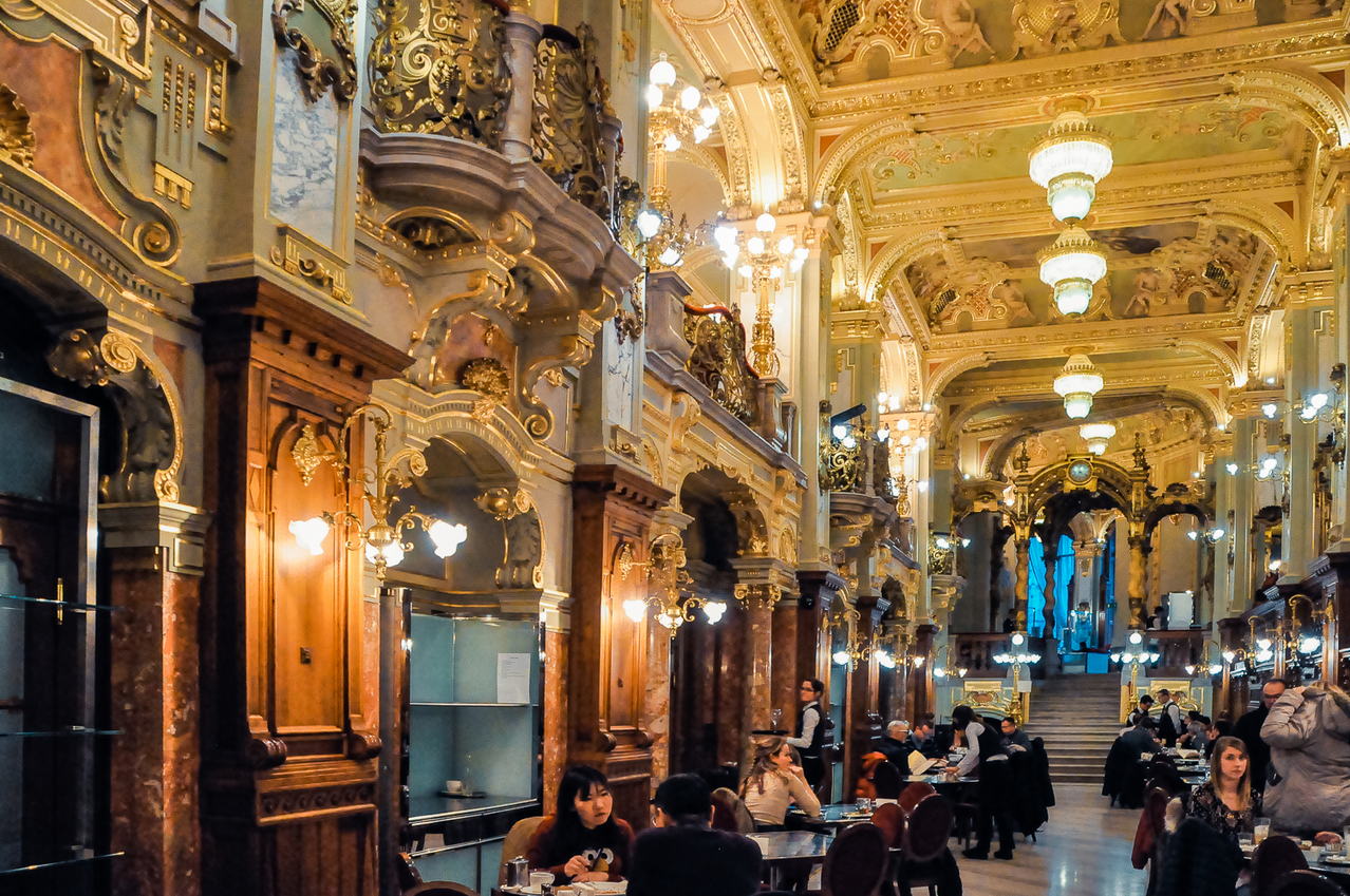 New York Cafe
