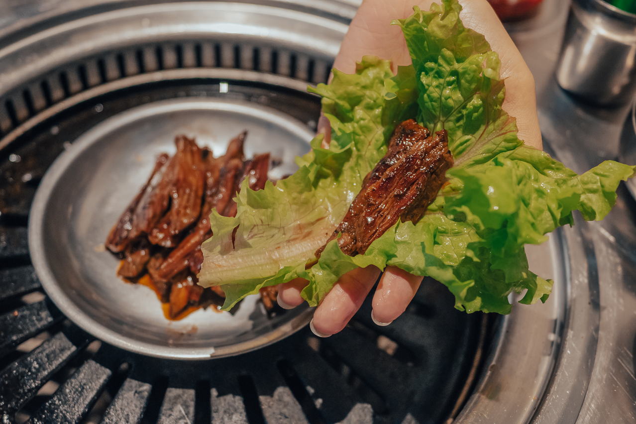 新村站著吃烤肉