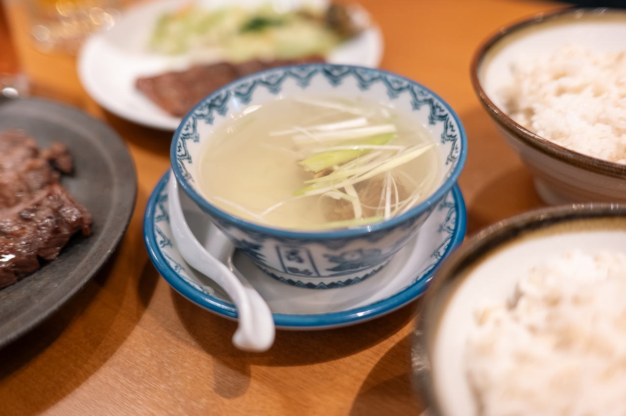 味之牛舌喜助 牛尾湯