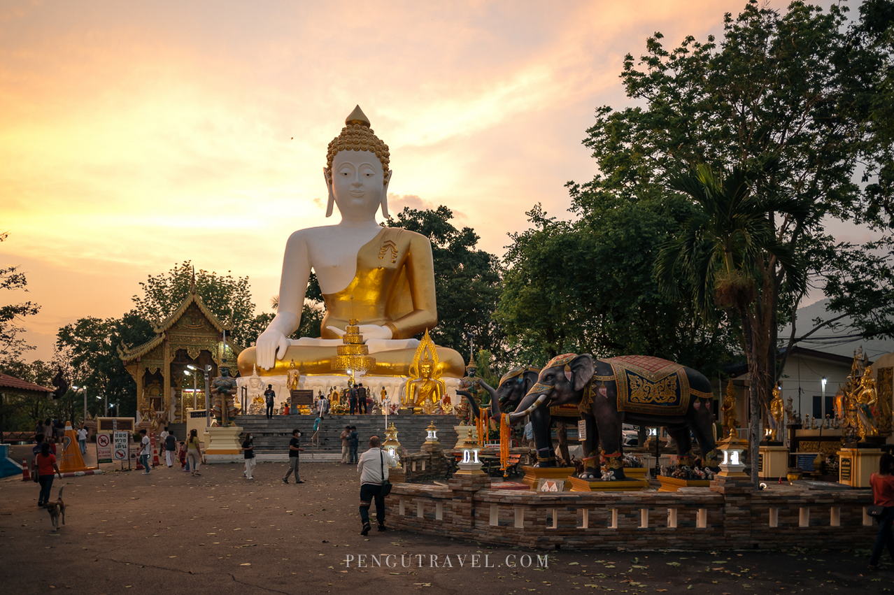 【泰國】清邁景點。來康寺 – 求財必拜心願佛！清邁最靈驗的千年古寺