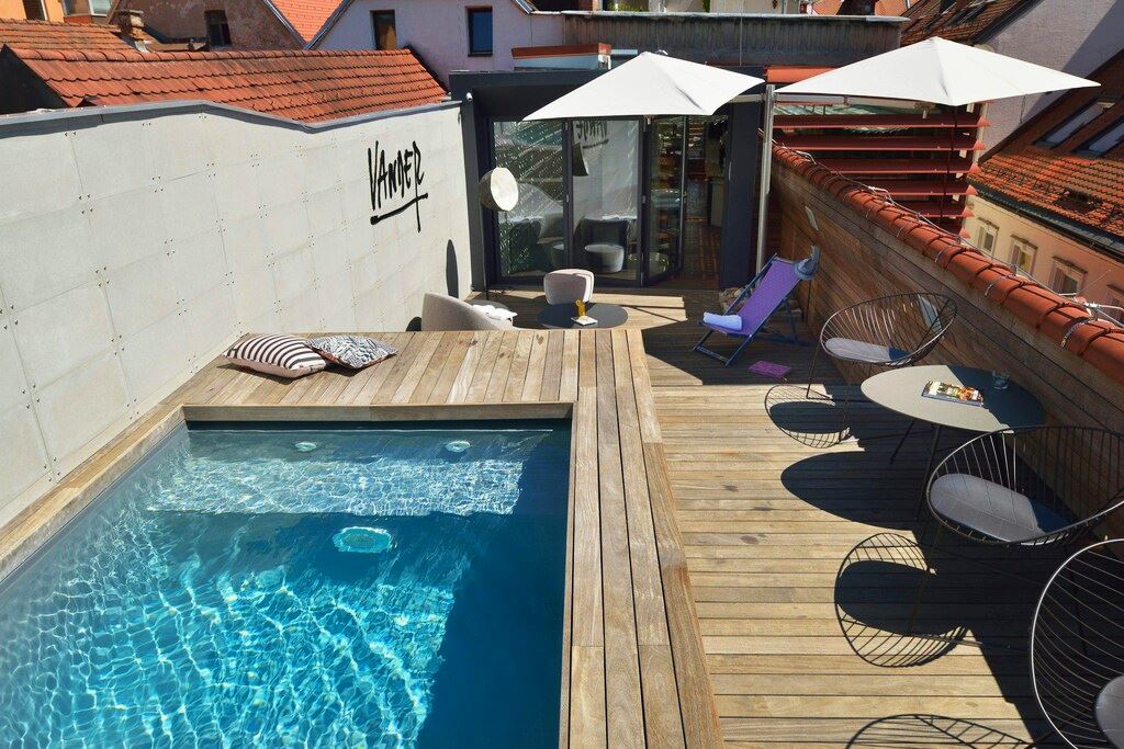 Vander Urbani Resort｜河畔旁的個性老宅旅宿