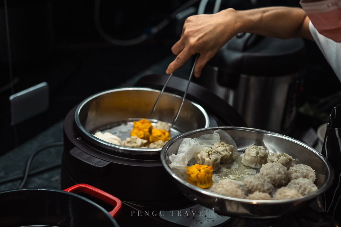 南苑貴賓室熱食:多種燒賣點心