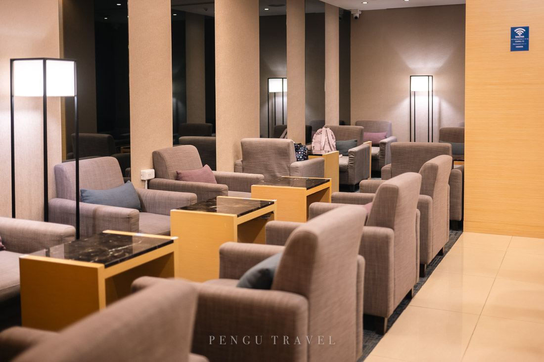 高雄小港機場華航貴賓室分享：優雅品味與質感裝潢，開啟奢華旅遊的第一站