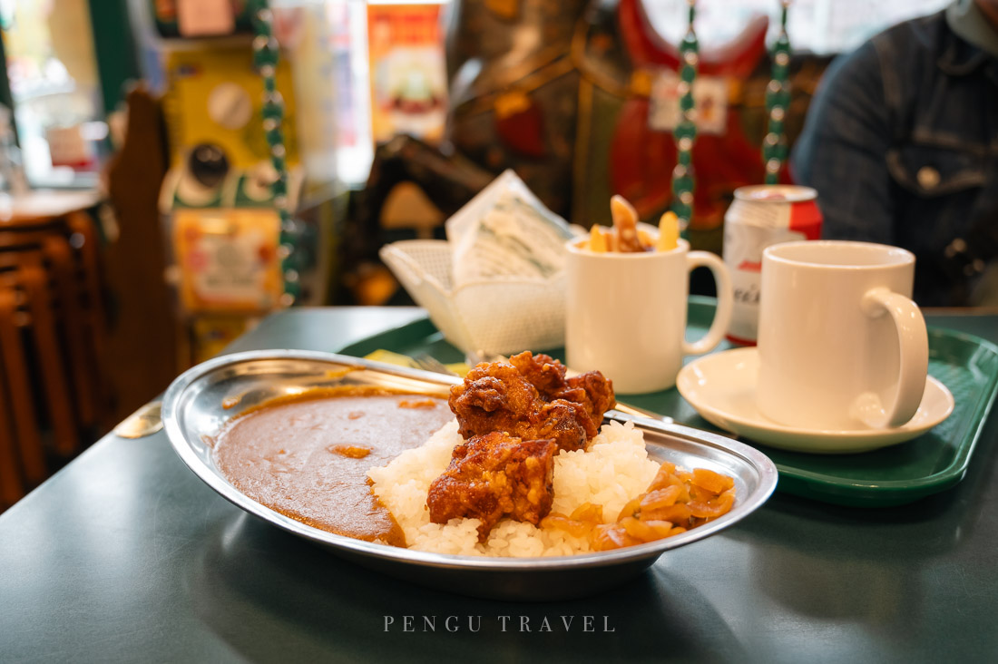 函館小丑漢堡餐點：Pengu Travel推薦炸雞咖哩飯