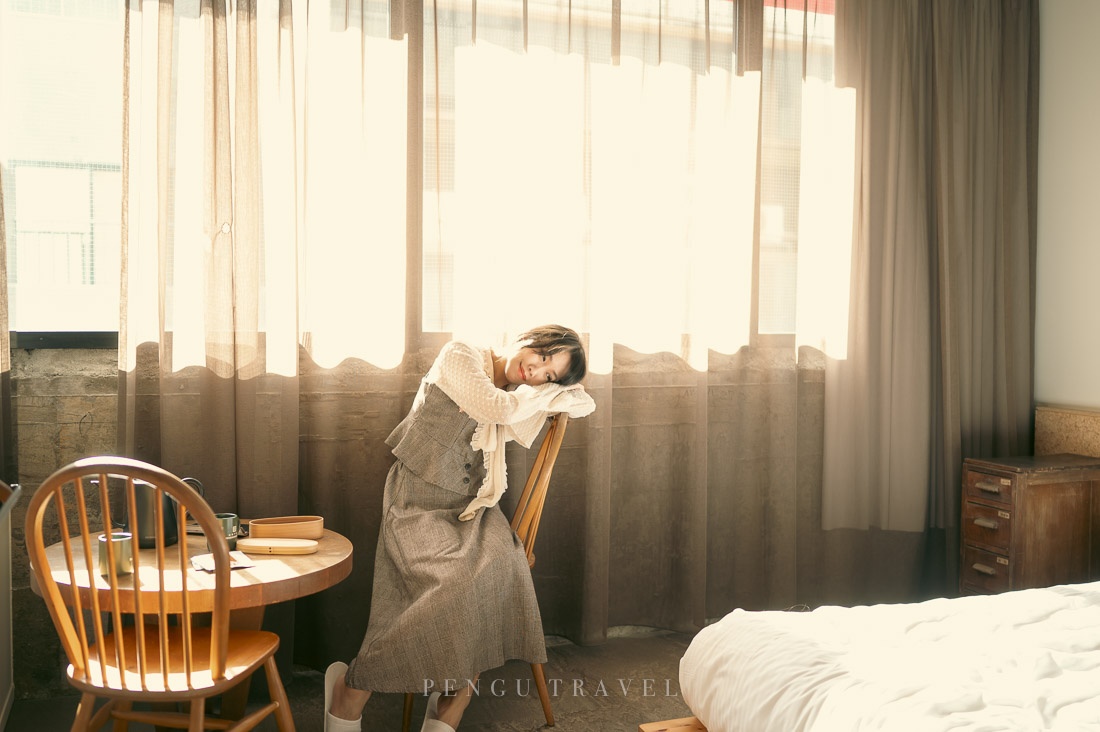 Hotel Morning Box Osaka Shinsaibashi 陽光灑落的古董家具客房