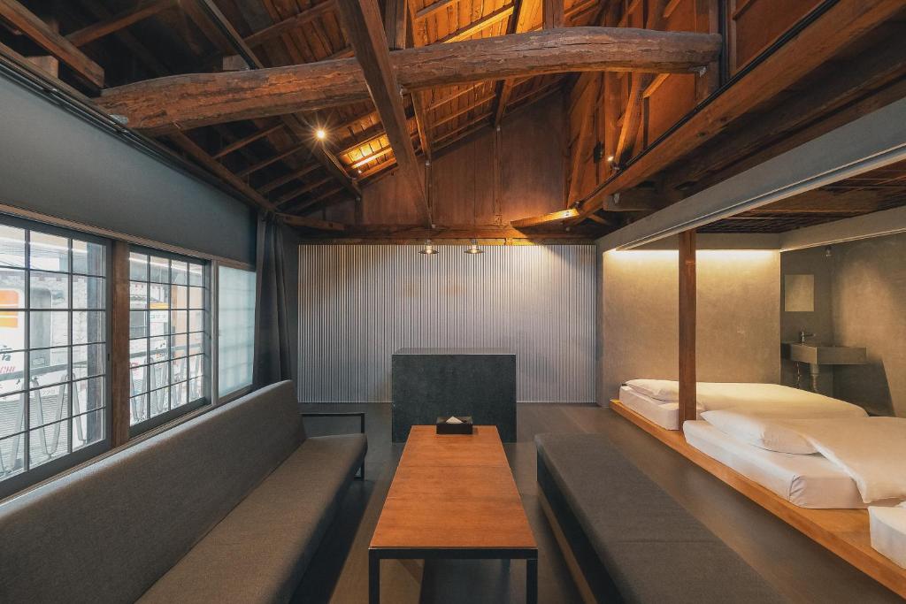 SEKAI HOTEL Fuse｜大阪商店街裡的特色旅宿